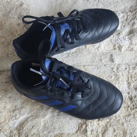 Size 1 Adidas Youth Goletto VIII Soccer Cleats - Picture 1 of 6